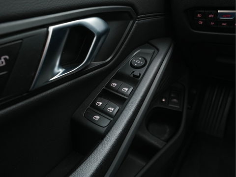 BMW 3 Serie Touring 330e (INCL-BTW) *VERNASCA-FULL-LEATHER | NAVI-FULLMAP |  DIGI-COCKPIT | FULL-LED | DAB | ECC | PDC | ADAPTIVE-CRUISE | SPORT-SEATS | 17"ALU*