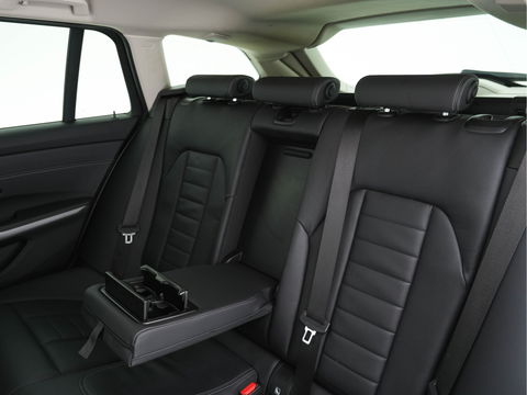 BMW 3 Serie Touring 330e (INCL-BTW) *VERNASCA-FULL-LEATHER | NAVI-FULLMAP |  DIGI-COCKPIT | FULL-LED | DAB | ECC | PDC | ADAPTIVE-CRUISE | SPORT-SEATS | 17"ALU*