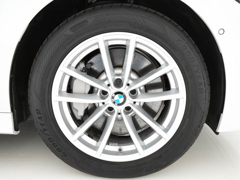 BMW 3 Serie Touring 330e (INCL-BTW) *VERNASCA-FULL-LEATHER | NAVI-FULLMAP |  DIGI-COCKPIT | FULL-LED | DAB | ECC | PDC | ADAPTIVE-CRUISE | SPORT-SEATS | 17"ALU*
