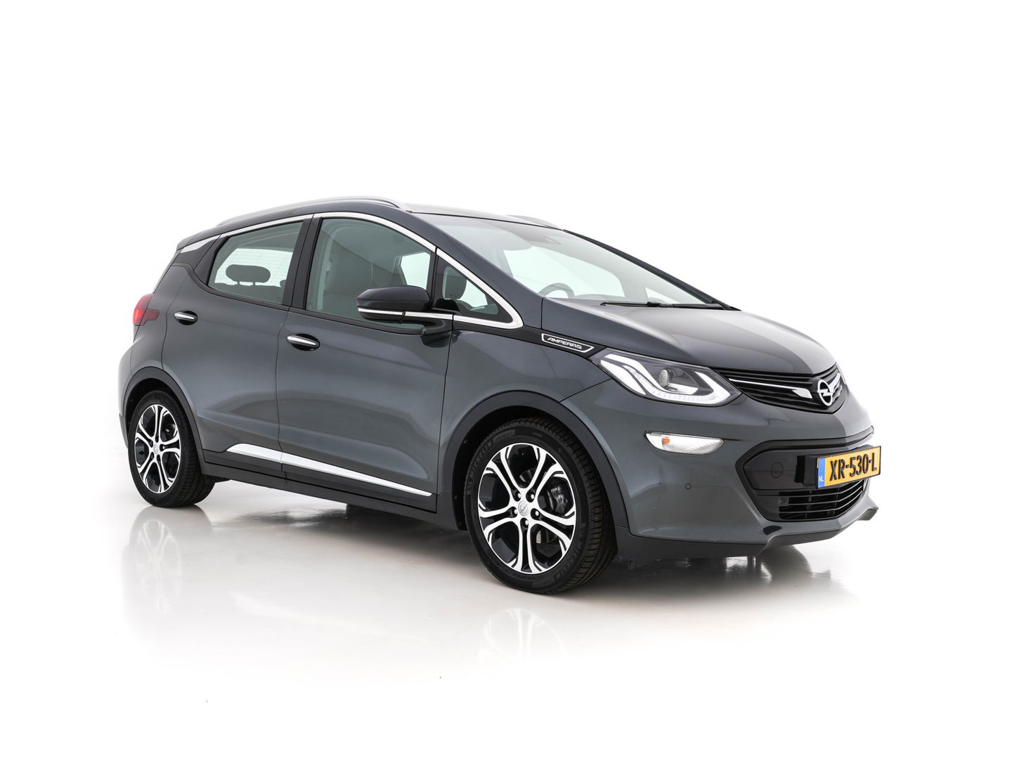 Opel Ampera-E Business Executive 60 kWh (INCL-BTW) *FULL-LEATHER | BOSE-AUDIO | FULL-LED | CCS-FASTLOADER | DAB | NAVI-FULLMAP | APP-CONNECT | CRUISE | LANE-ASSIST | DIGI-COCKPIT | COMFORT-SEATS | AMBIENT-LIGHT |  17"ALU*