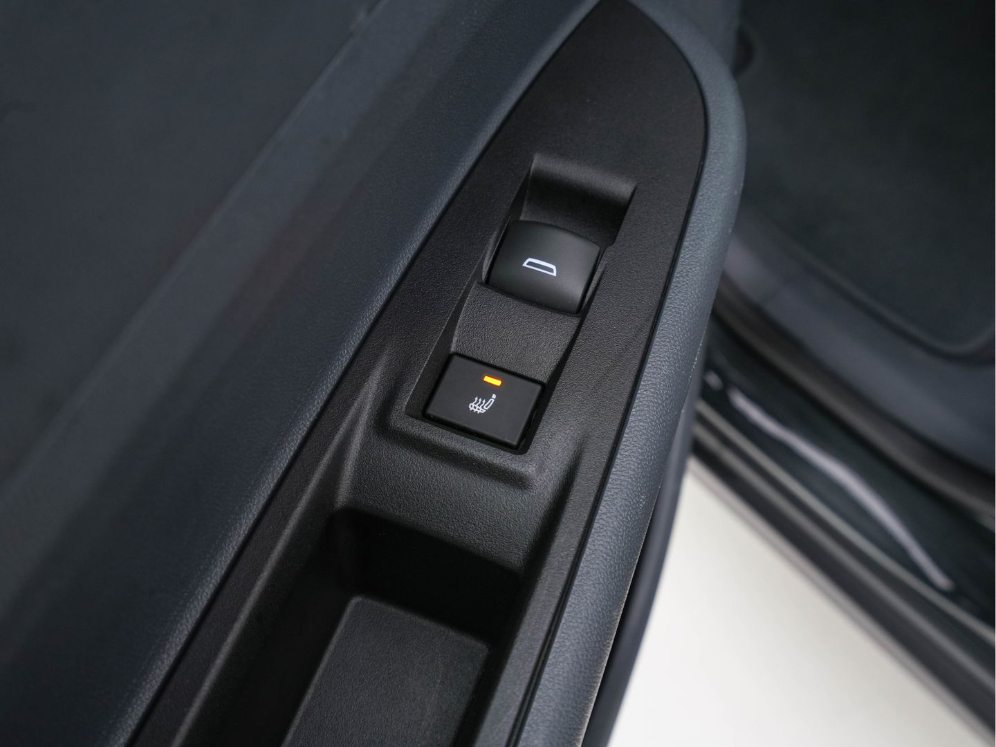 Opel Ampera-E Business Executive 60 kWh (INCL-BTW) *FULL-LEATHER | BOSE-AUDIO | FULL-LED | CCS-FASTLOADER | DAB | NAVI-FULLMAP | APP-CONNECT | CRUISE | LANE-ASSIST | DIGI-COCKPIT | COMFORT-SEATS | AMBIENT-LIGHT |  17"ALU*