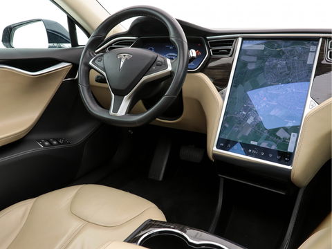 Tesla Model S 85 Base Tech-Pack Sound-Studio-Package [ 3-Fase ] (INCL-BTW) *PANO | KEYLESS | FULL-LEATHER | NAVI-FULLMAP | FULL-LED | CAMERA | DAB | CRUISE | COMFORT-SEATS | 19"ALU*