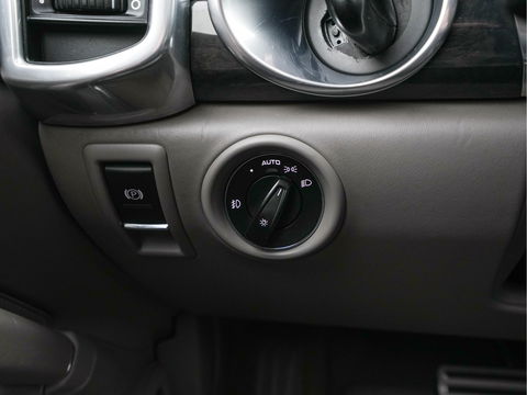Porsche Cayenne 4.8 Turbo AWD Aut. *PANO | BURMESTER-SURROUND | XENON | FULL-LEATHER | MEMORY-PACK | NAVI-FULLMAP | ADAPTIVE-CRUISE | AIR-SUSPENSION | CAMERA | SPORT-SEATS |  20''ALU*