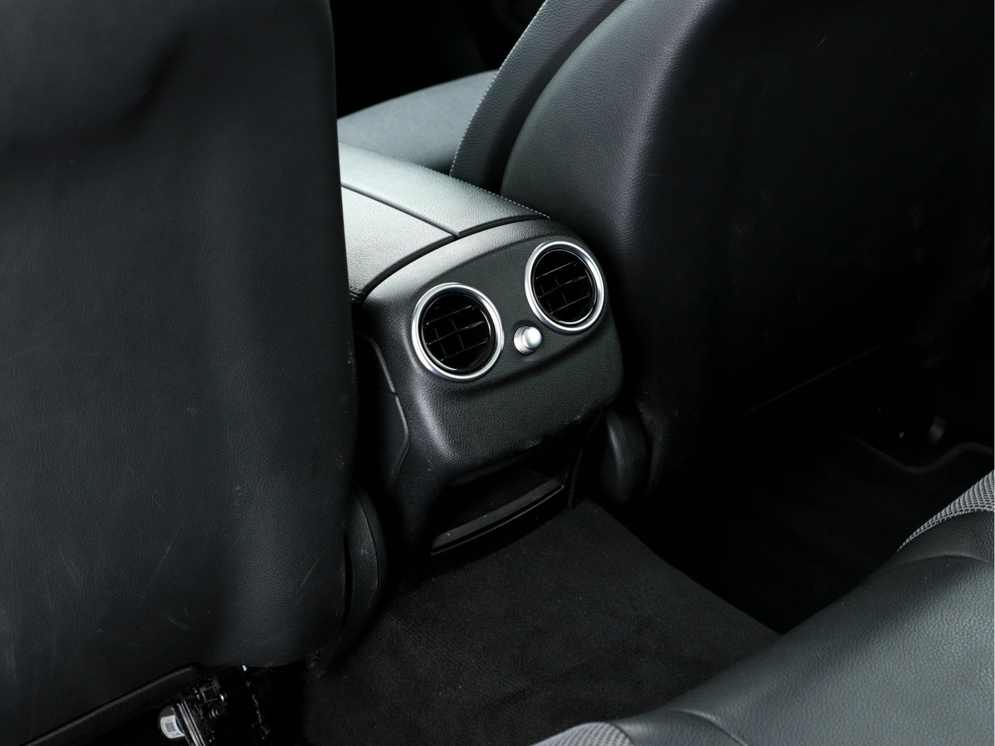 Mercedes-Benz C-Klasse Estate 350 e (HYBRID ACCU DEFECT) Avantgarde-Pack Aut *NAVI-FULLMAP | FULL-LED | 1/2-LEATHER | CAMERA | AIRMATIC | ECC | PDC | CRUISE | SPORT-SEATS | 17"ALU*