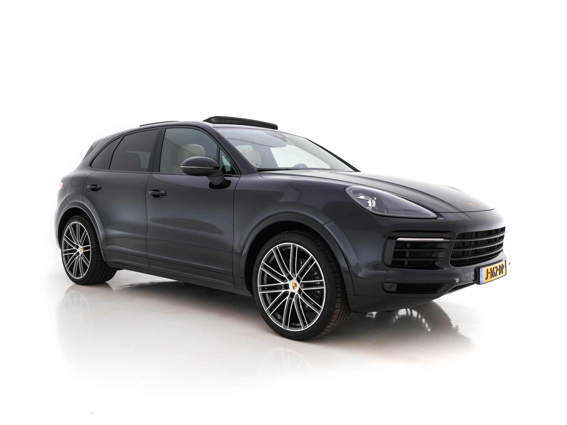 Porsche Cayenne 3.0 E-Hybrid Sport-Chrono-Pack (INCL-BTW) *PANO | NAPPA-LEATHER | FULL-LED | BOSE-SURROUND | MEMORY-PACK | AIR-SUPENSION | NAVI-FULLMAP | CAMERA | DAB+ | SPORT-SEATS | 22''ALU*