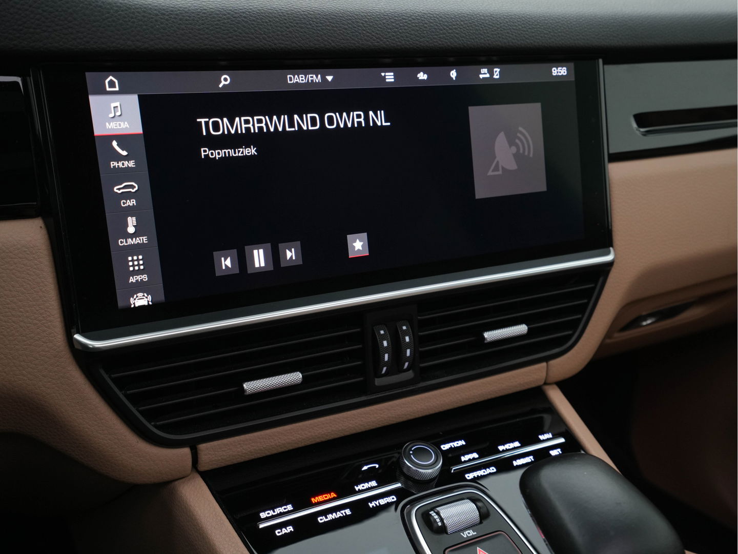 Porsche Cayenne 3.0 E-Hybrid Sport-Chrono-Pack (INCL-BTW) *PANO | NAPPA-LEATHER | FULL-LED | BOSE-SURROUND | MEMORY-PACK | AIR-SUPENSION | NAVI-FULLMAP | CAMERA | DAB+ | SPORT-SEATS | 22''ALU*
