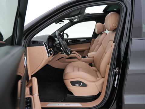 Porsche Cayenne 3.0 E-Hybrid Sport-Chrono-Pack (INCL-BTW) *PANO | NAPPA-LEATHER | FULL-LED | BOSE-SURROUND | MEMORY-PACK | AIR-SUPENSION | NAVI-FULLMAP | CAMERA | DAB+ | SPORT-SEATS | 22''ALU*