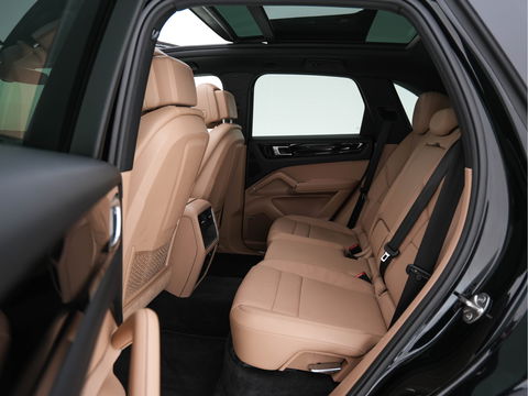 Porsche Cayenne 3.0 E-Hybrid Sport-Chrono-Pack (INCL-BTW) *PANO | NAPPA-LEATHER | FULL-LED | BOSE-SURROUND | MEMORY-PACK | AIR-SUPENSION | NAVI-FULLMAP | CAMERA | DAB+ | SPORT-SEATS | 22''ALU*