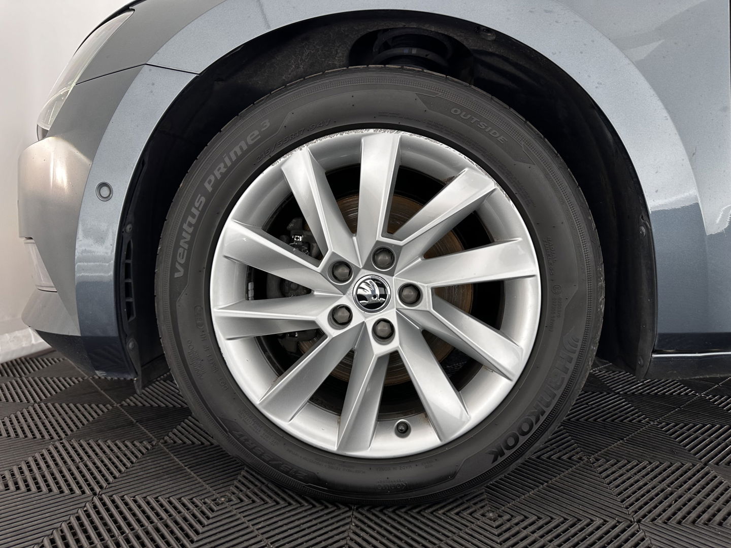 Škoda Superb Combi 1.6 TDI Clever Edition *GEARBOX-BROKEN* Aut. *PANO | FULL-LEATHER | BI-XENON | CAMERA | MEMORY-PACK | KEYLESS | DAB+ | NAVI-FULLMAP | ECC | PDC | CRUISE | TOWBAR | SPORT-SEATS | 17''ALU*