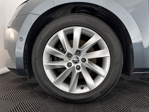 Škoda Superb Combi 1.6 TDI Clever Edition *GEARBOX-BROKEN* Aut. *PANO | FULL-LEATHER | BI-XENON | CAMERA | MEMORY-PACK | KEYLESS | DAB+ | NAVI-FULLMAP | ECC | PDC | CRUISE | TOWBAR | SPORT-SEATS | 17''ALU*
