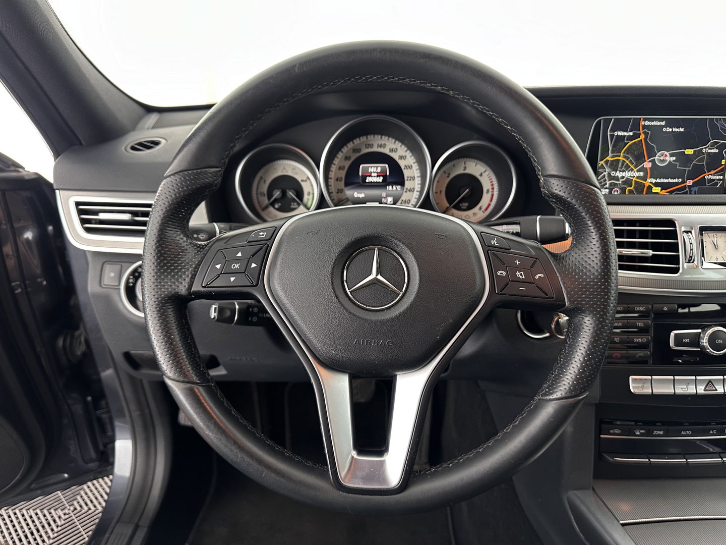 Mercedes-Benz E-Klasse 300 BlueTEC HYBRID Avantgarde Aut. *NAVI-FULLMAP | LEATHER -MICROFIBRE | ECC | PDC | CRUISE | COMFORT-SEATS | 17"ALU*