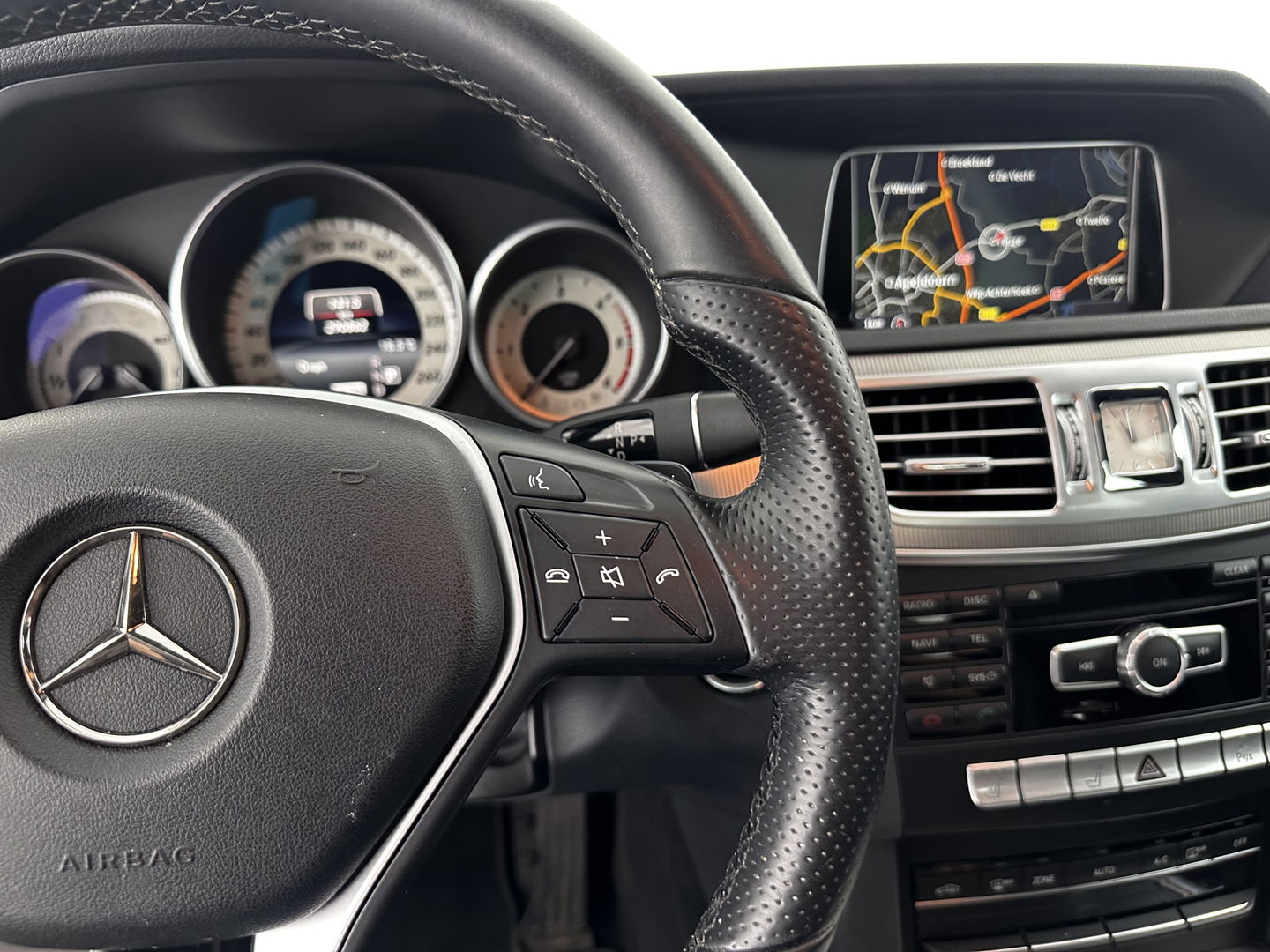 Mercedes-Benz E-Klasse 300 BlueTEC HYBRID Avantgarde Aut. *NAVI-FULLMAP | LEATHER -MICROFIBRE | ECC | PDC | CRUISE | COMFORT-SEATS | 17"ALU*