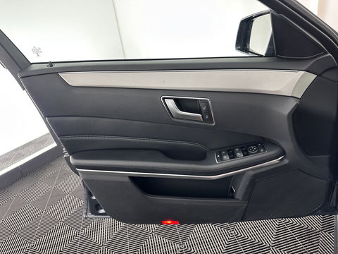 Mercedes-Benz E-Klasse 300 BlueTEC HYBRID Avantgarde Aut. *NAVI-FULLMAP | LEATHER -MICROFIBRE | ECC | PDC | CRUISE | COMFORT-SEATS | 17"ALU*