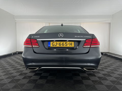 Mercedes-Benz E-Klasse 300 BlueTEC HYBRID Avantgarde Aut. *NAVI-FULLMAP | LEATHER -MICROFIBRE | ECC | PDC | CRUISE | COMFORT-SEATS | 17"ALU*
