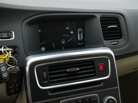 Volvo V60 2.4 D6 Twin Engine Summum Aut. *NAPPA-LEATHER | NAVI-FULLMAP | BI-XENON | MEMORY-PACK | CRUISE | SPORT-SEATS | 18''ALU*