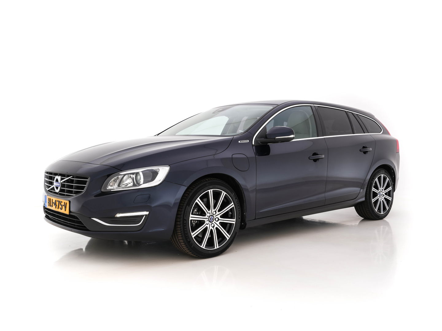 Volvo V60 2.4 D6 Twin Engine Summum Aut. *NAPPA-LEATHER | NAVI-FULLMAP | BI-XENON | MEMORY-PACK | CRUISE | SPORT-SEATS | 18''ALU*