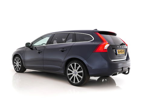 Volvo V60 2.4 D6 Twin Engine Summum Aut. *NAPPA-LEATHER | NAVI-FULLMAP | BI-XENON | MEMORY-PACK | CRUISE | SPORT-SEATS | 18''ALU*