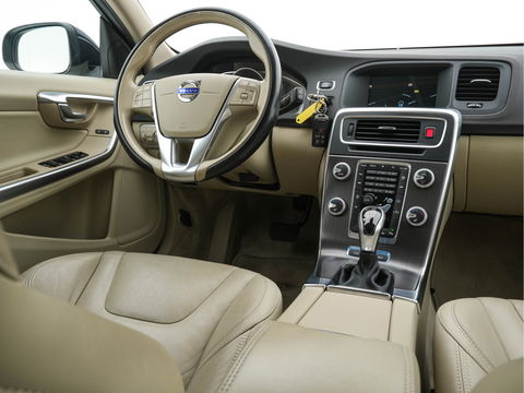 Volvo V60 2.4 D6 Twin Engine Summum Aut. *NAPPA-LEATHER | NAVI-FULLMAP | BI-XENON | MEMORY-PACK | CRUISE | SPORT-SEATS | 18''ALU*
