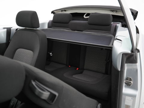 Volkswagen New Beetle Cabriolet 1.6 Highline *AIRCO | CRUISE | PDC | AIRSCARF | COMFORT-SEATS | RADIO-CD | 17''ALU *