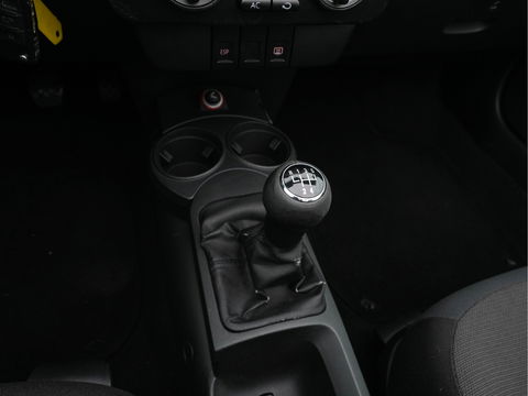 Volkswagen New Beetle Cabriolet 1.6 Highline *AIRCO | CRUISE | PDC | AIRSCARF | COMFORT-SEATS | RADIO-CD | 17''ALU *
