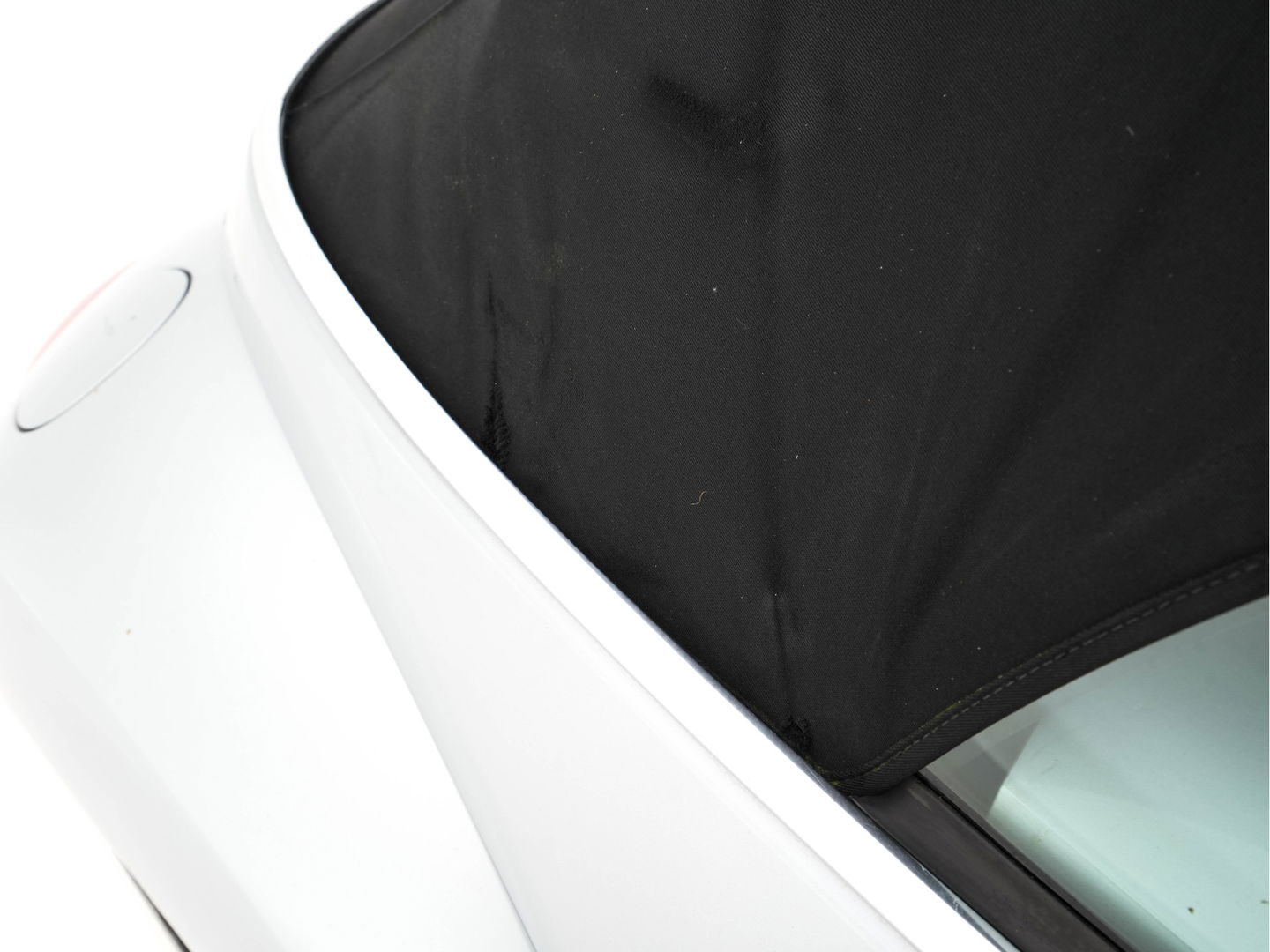 Volkswagen New Beetle Cabriolet 1.6 Highline *AIRCO | CRUISE | PDC | AIRSCARF | COMFORT-SEATS | RADIO-CD | 17''ALU *