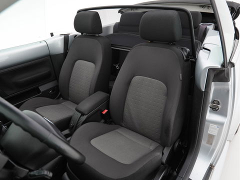 Volkswagen New Beetle Cabriolet 1.6 Highline *AIRCO | CRUISE | PDC | AIRSCARF | COMFORT-SEATS | RADIO-CD | 17''ALU *