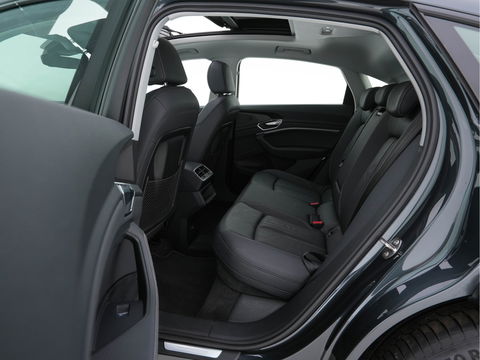 Audi e-tron Sportback 55 Quattro Business-Edition-Plus 95 kWh [ 3-Fase ] Aut. *PANO | ADAPT.CRUISE | DIGI-COCKPIT | MILANO-LUXURY-LEATHER | FULL-LED | MEMORY-PACK | KEYLESS | NAVI-FULLMAP | AUDI-SOUND | COMFORT-SEATS | 20''ALU*