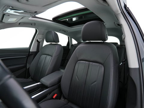 Audi e-tron Sportback 55 Quattro Business-Edition-Plus 95 kWh [ 3-Fase ] Aut. *PANO | ADAPT.CRUISE | DIGI-COCKPIT | MILANO-LUXURY-LEATHER | FULL-LED | MEMORY-PACK | KEYLESS | NAVI-FULLMAP | AUDI-SOUND | COMFORT-SEATS | 20''ALU*