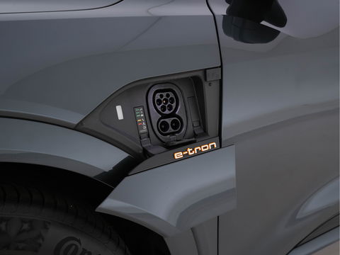 Audi e-tron Sportback 55 Quattro Business-Edition-Plus 95 kWh [ 3-Fase ] Aut. *PANO | ADAPT.CRUISE | DIGI-COCKPIT | MILANO-LUXURY-LEATHER | FULL-LED | MEMORY-PACK | KEYLESS | NAVI-FULLMAP | AUDI-SOUND | COMFORT-SEATS | 20''ALU*
