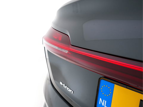 Audi e-tron Sportback 55 Quattro Business-Edition-Plus 95 kWh [ 3-Fase ] Aut. *PANO | ADAPT.CRUISE | DIGI-COCKPIT | MILANO-LUXURY-LEATHER | FULL-LED | MEMORY-PACK | KEYLESS | NAVI-FULLMAP | AUDI-SOUND | COMFORT-SEATS | 20''ALU*