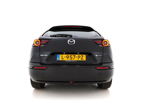 Mazda MX-30 e-SkyActiv 145 Comfort 36 kWh (INCL-BTW) *NAVI-FULLMAP | ADAPTIVE-CRUISE | BLIND-SPOT | FULL-LED | KEYLESS | CAMERA | DAB+ | HEAD-UP | DIGI-COCKPIT | COMFORT-SEATS | 18''ALU*