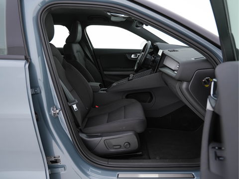 Polestar 2 Long Range Single Motor 78 kWh [ 3-Fase ] (INCL-BTW) *NAVI-FULLMAP | FULL-LED | KEYLESS | CAMERA | LANE-ASSIST | DIGI-COCKPIT | DAB+ | COMFORT-SEATS | ECC | PDC | 20''ALU*