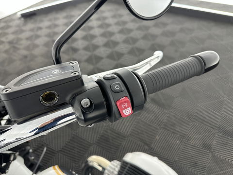 BMW R 18 Classic Option-719 *REVERSE GEAR | CRUISE | LEATHER | LED-LIGHTS | ABS | ESP | AIRSCARF | SIDE-CASES | HANDLE-HEATING*