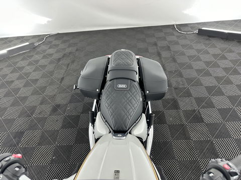 BMW R 18 Classic Option-719 *REVERSE GEAR | CRUISE | LEATHER | LED-LIGHTS | ABS | ESP | AIRSCARF | SIDE-CASES | HANDLE-HEATING*