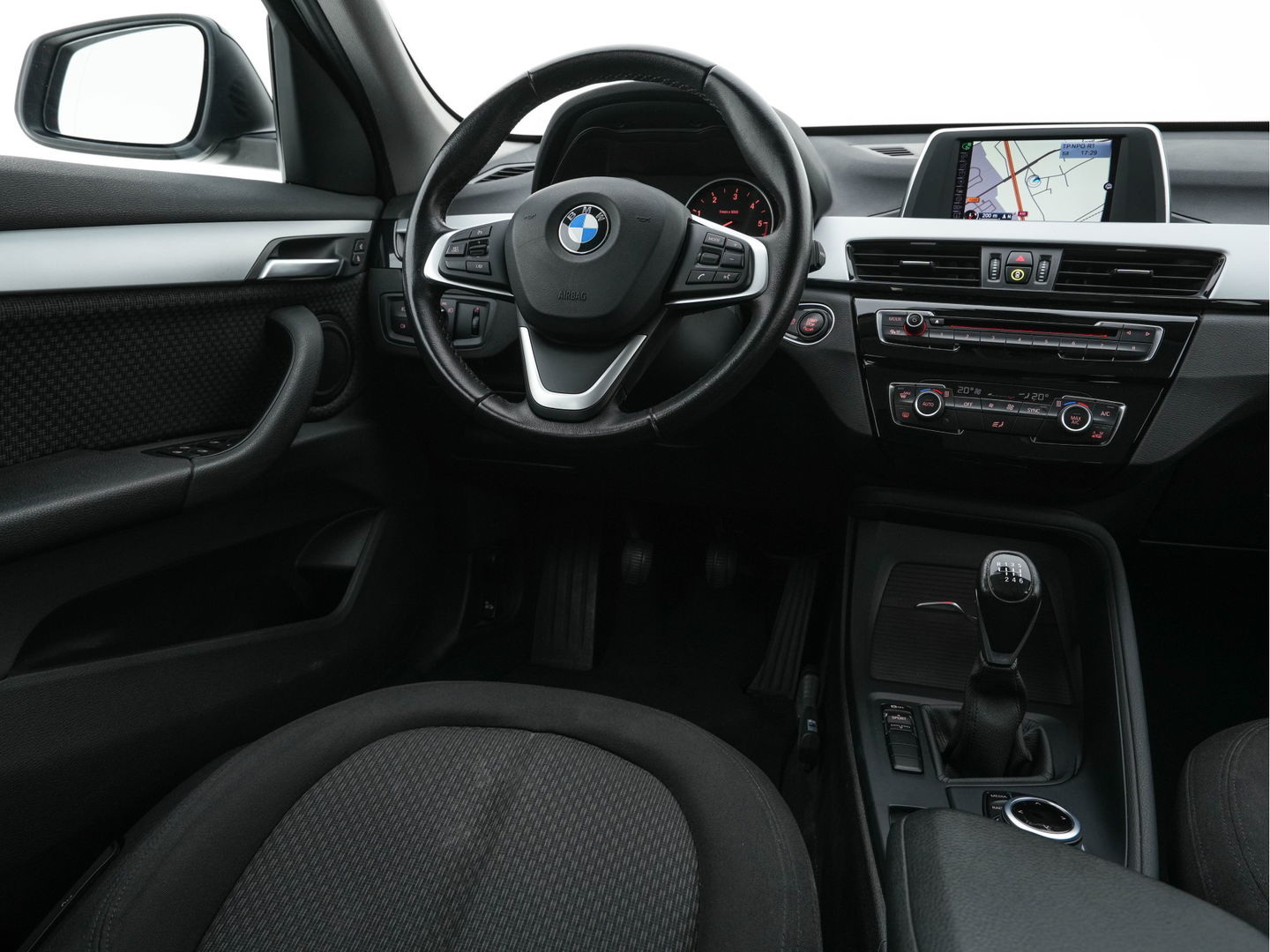 BMW X1 sDrive16d Centennial Executive *NAVI-FULLMAP | FULL-LED | ECC | PDC | CRUISE | TOWBAR | COMFORT-SEATS |  17''ALU *
