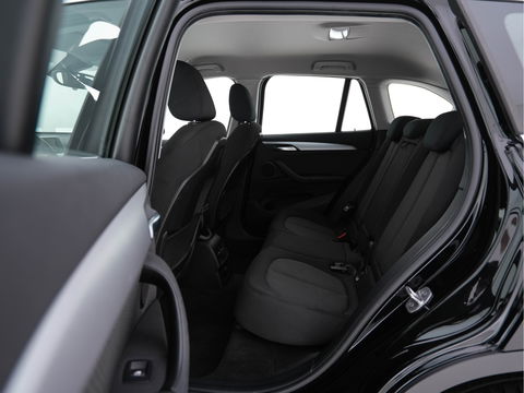 BMW X1 sDrive16d Centennial Executive *NAVI-FULLMAP | FULL-LED | ECC | PDC | CRUISE | TOWBAR | COMFORT-SEATS |  17''ALU *