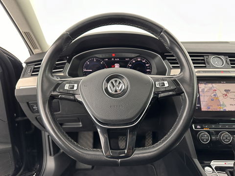 Volkswagen Passat Variant 2.0 BiTDI 4Motion Highline Executive-Pack Aut. *PANO | ADAPTIVE-CRUISE | DIGI-COCKPIT | NAVI-FULLMAP | LEATHER-ALCANTARA | FULL-LED | ERGONOMIC-COMFORT-SEATS | KEYLESS | ECC | PARKPILOT | TOWBAR | 17''ALU*