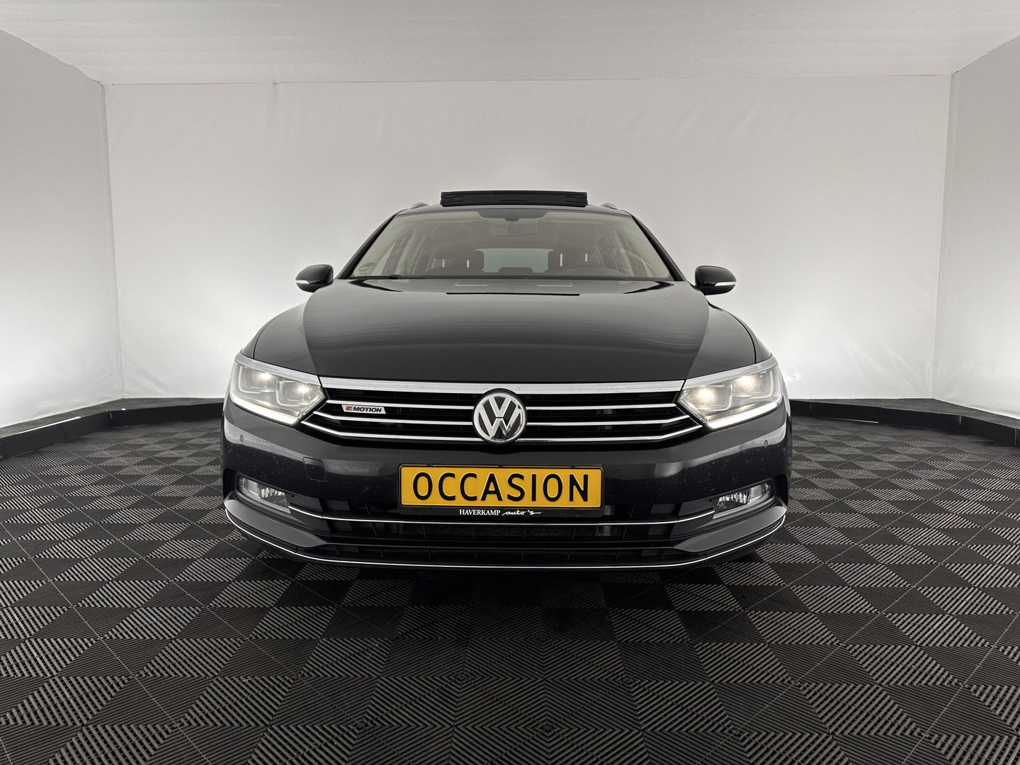 Volkswagen Passat Variant 2.0 BiTDI 4Motion Highline Executive-Pack Aut. *PANO | ADAPTIVE-CRUISE | DIGI-COCKPIT | NAVI-FULLMAP | LEATHER-ALCANTARA | FULL-LED | ERGONOMIC-COMFORT-SEATS | KEYLESS | ECC | PARKPILOT | TOWBAR | 17''ALU*