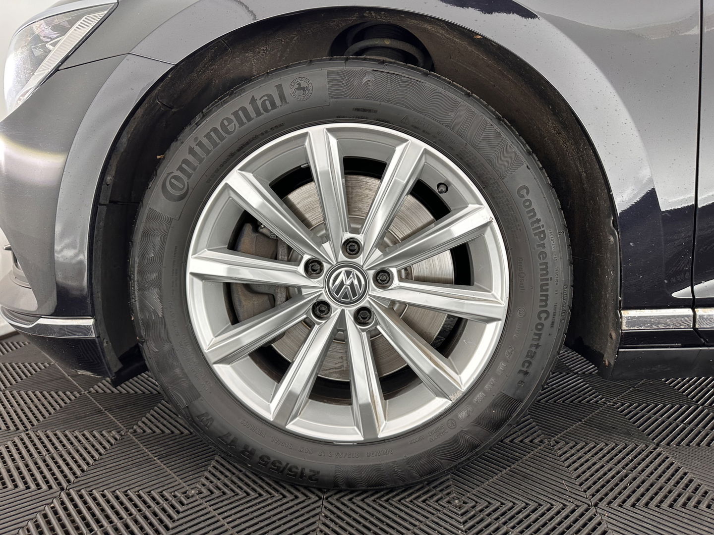 Volkswagen Passat Variant 2.0 BiTDI 4Motion Highline Executive-Pack Aut. *PANO | ADAPTIVE-CRUISE | DIGI-COCKPIT | NAVI-FULLMAP | LEATHER-ALCANTARA | FULL-LED | ERGONOMIC-COMFORT-SEATS | KEYLESS | ECC | PARKPILOT | TOWBAR | 17''ALU*