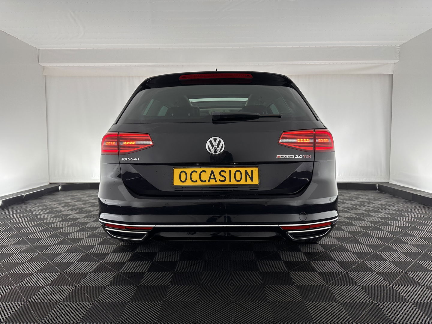 Volkswagen Passat Variant 2.0 BiTDI 4Motion Highline Executive-Pack Aut. *PANO | ADAPTIVE-CRUISE | DIGI-COCKPIT | NAVI-FULLMAP | LEATHER-ALCANTARA | FULL-LED | ERGONOMIC-COMFORT-SEATS | KEYLESS | ECC | PARKPILOT | TOWBAR | 17''ALU*