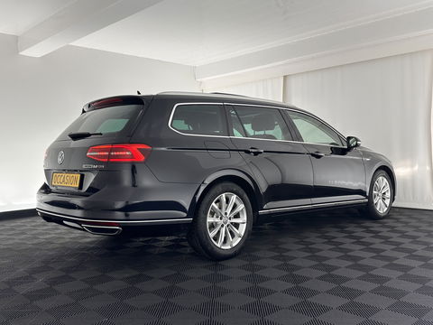 Volkswagen Passat Variant 2.0 BiTDI 4Motion Highline Executive-Pack Aut. *PANO | ADAPTIVE-CRUISE | DIGI-COCKPIT | NAVI-FULLMAP | LEATHER-ALCANTARA | FULL-LED | ERGONOMIC-COMFORT-SEATS | KEYLESS | ECC | PARKPILOT | TOWBAR | 17''ALU*