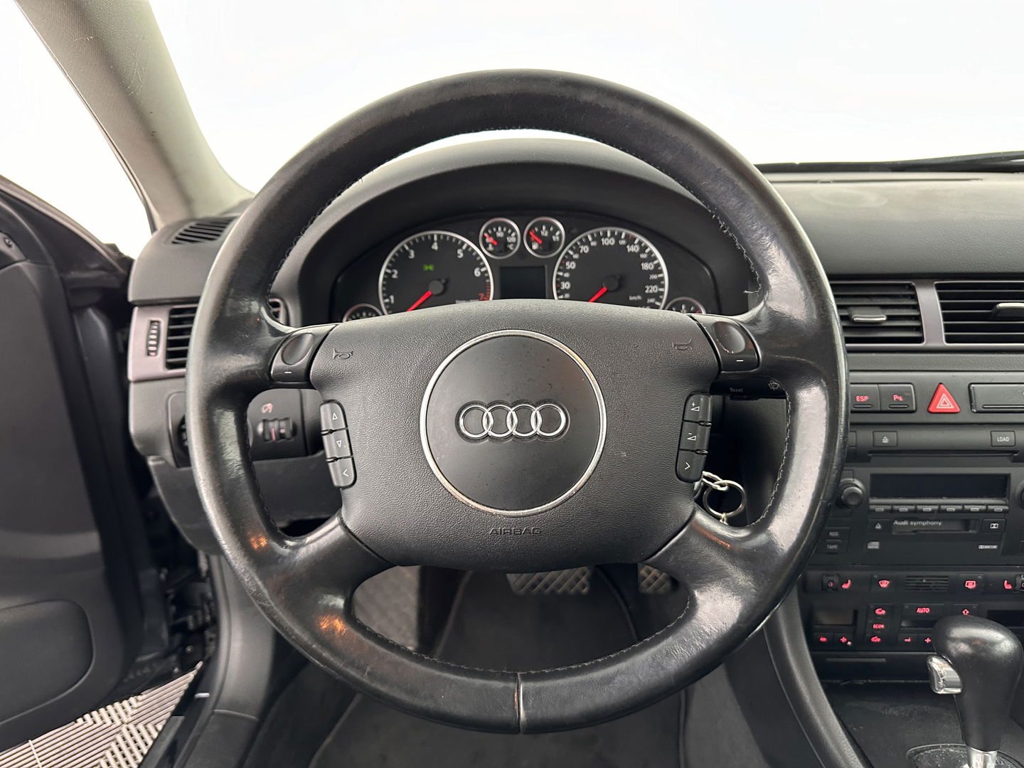 Audi A6 Limousine 2.4 MT [ GEARBOX-PROBLEM ] Aut. *BUFFALINO-LEATHER | ECC | PDC | CRUISE | RADIO-CD | COMFORT-SEATS | 17"ALU*