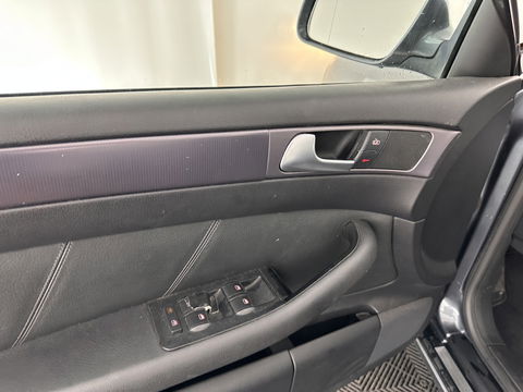 Audi A6 Limousine 2.4 MT [ GEARBOX-PROBLEM ] Aut. *BUFFALINO-LEATHER | ECC | PDC | CRUISE | RADIO-CD | COMFORT-SEATS | 17"ALU*