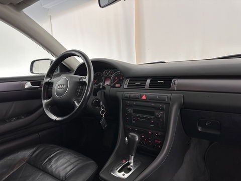 Audi A6 Limousine 2.4 MT [ GEARBOX-PROBLEM ] Aut. *BUFFALINO-LEATHER | ECC | PDC | CRUISE | RADIO-CD | COMFORT-SEATS | 17"ALU*