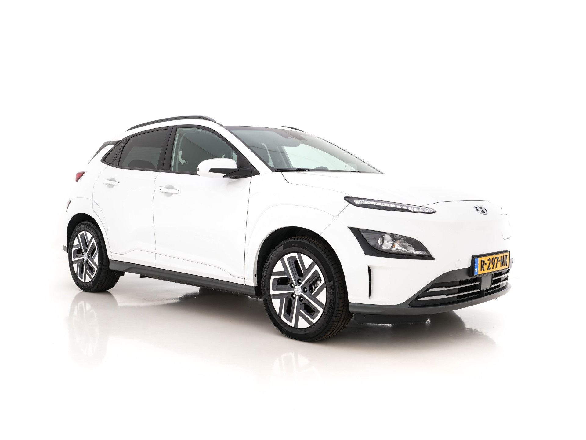 Hyundai KONA EV Fashion 39 kWh NEW MODEL [ 3-Fase ] Aut. *HEAT-PUMP | NAVI-FULLMAP | DIGI-COCKPIT | FULL-LED | KRELL-AUDIO | LANE-ASSIST | KEYLESS | CAMERA | HEAD-UP | SHIFT-PADDLES | DAB | ADAPT.CRUISE | COMFORT-SEATS | 17 "ALU*
