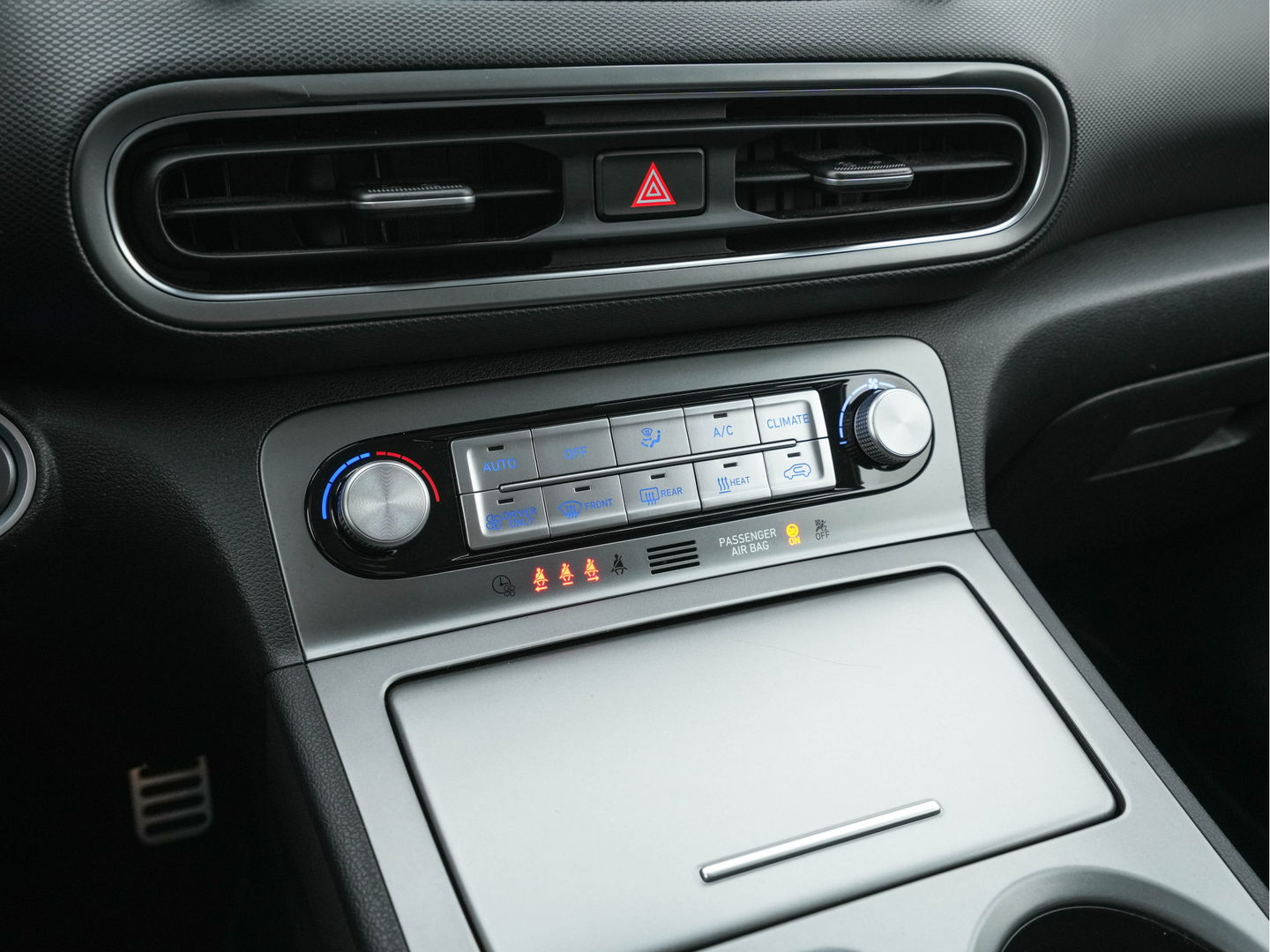 Hyundai KONA EV Fashion 39 kWh NEW MODEL [ 3-Fase ] Aut. *HEAT-PUMP | NAVI-FULLMAP | DIGI-COCKPIT | FULL-LED | KRELL-AUDIO | LANE-ASSIST | KEYLESS | CAMERA | HEAD-UP | SHIFT-PADDLES | DAB | ADAPT.CRUISE | COMFORT-SEATS | 17 "ALU*