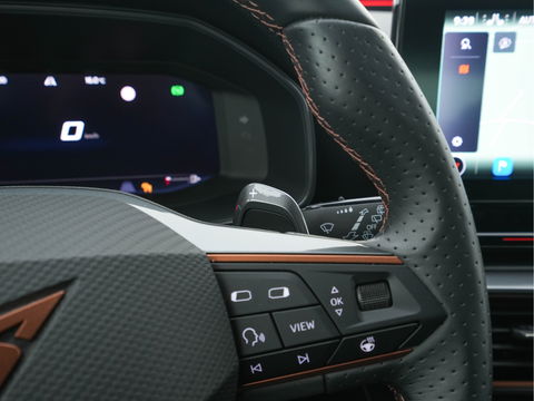 CUPRA Leon 1.4 e-Hybrid VZ Business Aut. * DIGI-COCKPIT | LED-LIGHTS | ADAPT.CRUISE | LEATHER-MICROFIBRE | SHIFT-PADDLES | CAMERA | DAB | CUPRA-CONNECT | LANE-ASSIST | KEYLESS | AMBIENT-LIGHT | SPORT-SEATS | 19"A