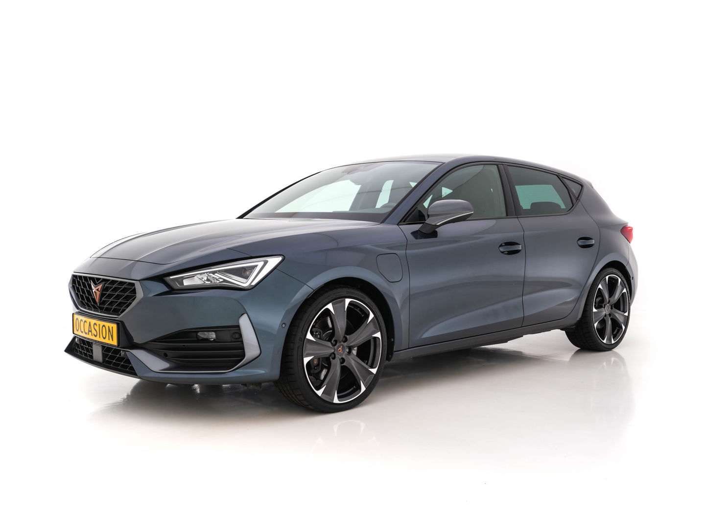 CUPRA Leon 1.4 e-Hybrid VZ Business Aut. * DIGI-COCKPIT | LED-LIGHTS | ADAPT.CRUISE | LEATHER-MICROFIBRE | SHIFT-PADDLES | CAMERA | DAB | CUPRA-CONNECT | LANE-ASSIST | KEYLESS | AMBIENT-LIGHT | SPORT-SEATS | 19"A