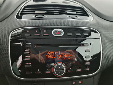Fiat Punto Evo 1.3 M-Jet Easy Cool&Blue-Pack *AIRCO | CRUISE | COMFORT-SEATS | RADIO-CD/MP3*
