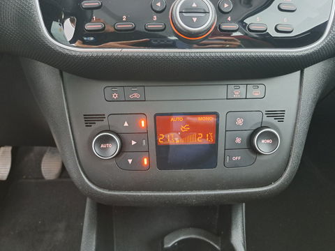 Fiat Punto Evo 1.3 M-Jet Easy Cool&Blue-Pack *AIRCO | CRUISE | COMFORT-SEATS | RADIO-CD/MP3*